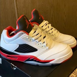 2015 Jordan 5 Fire Red Low